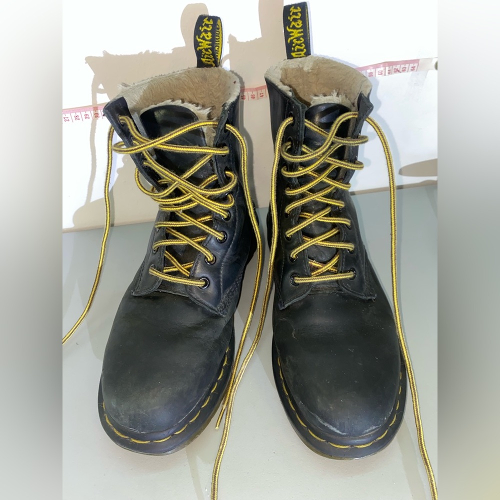 Dr. Martens Women's 1460 Serena Combat Leather Boot 8us - Picture 9 of 12
